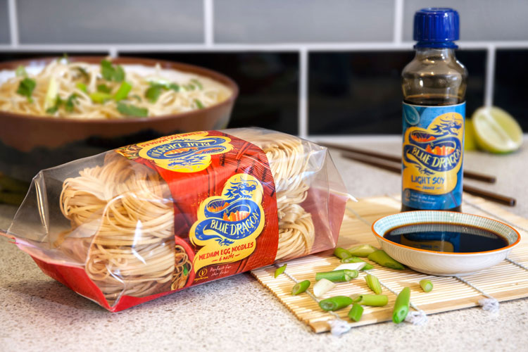 東亞食品品牌藍(lán)龍(Blue Dragon)視覺(jué)識(shí)別和包裝設(shè)計(jì)