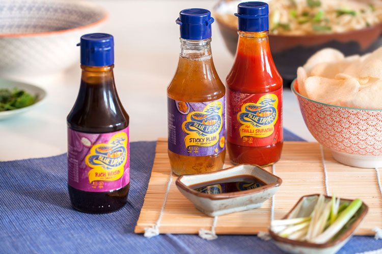 東亞食品品牌藍(lán)龍(Blue Dragon)視覺(jué)識(shí)別和包裝設(shè)計(jì)